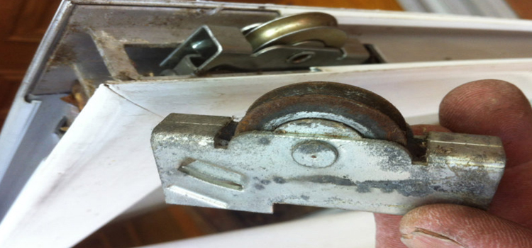 screen door roller repair in Grand Terrace